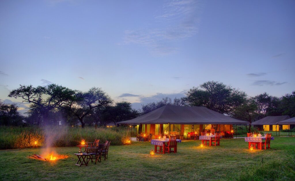 Naona_Moru_Camp_Serengeti