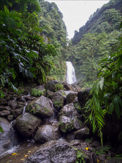 Scenic waterfalls with rocks that can be observed on a Solo Safari