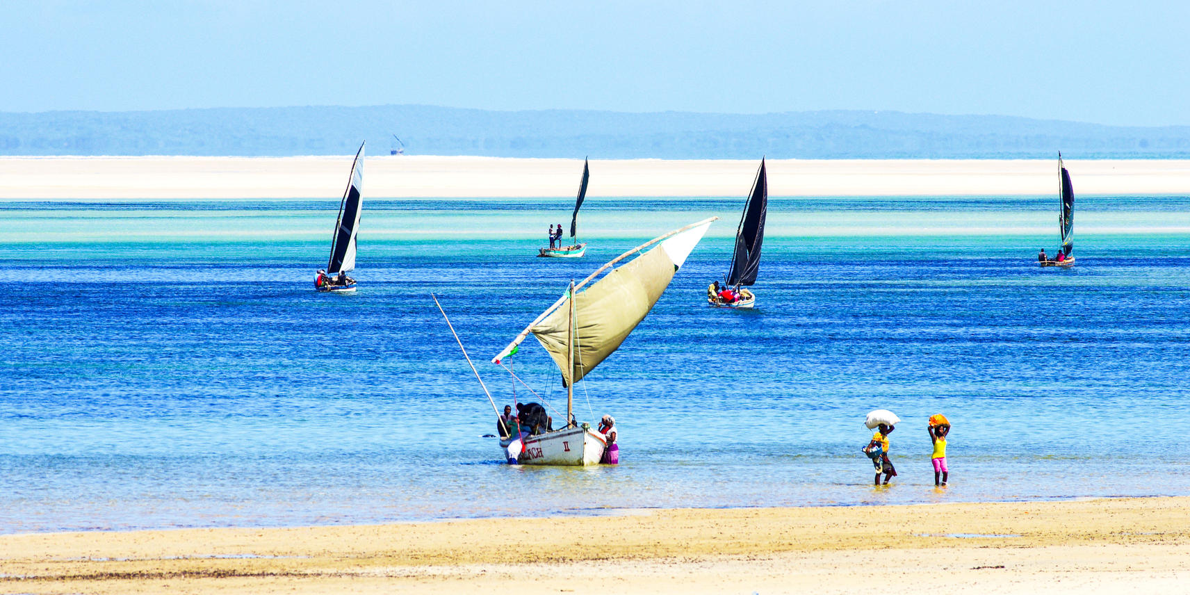 Ponta Mamoli Dhows on the ocean as seen from the beach