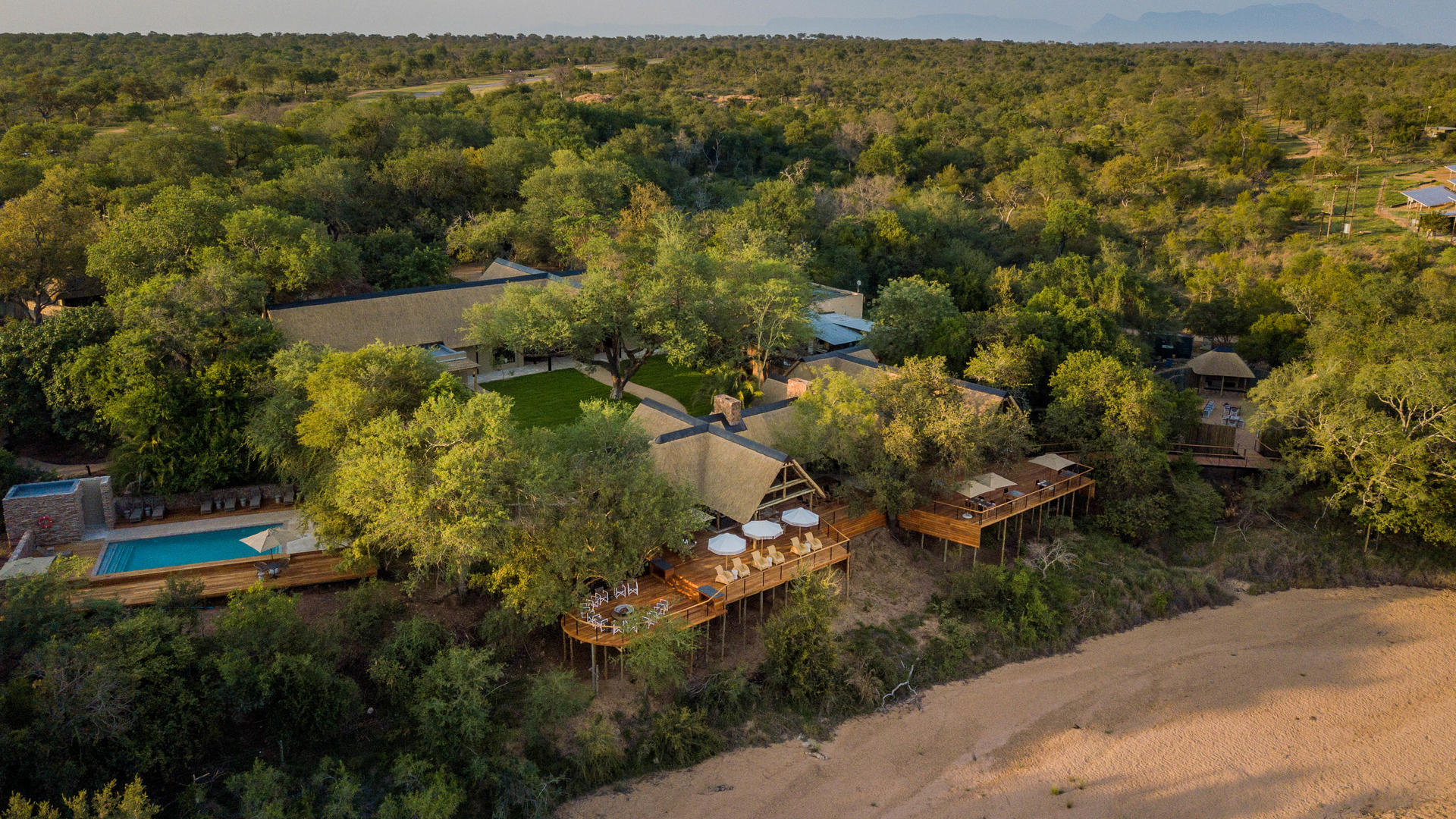 Hot air balloons of Thornybush Game Lodge